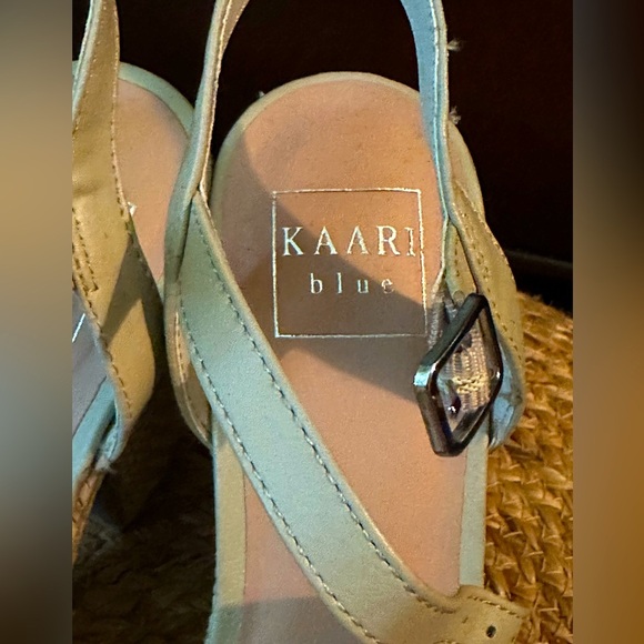 Kaari Blue Vera - Picture 3 of 5